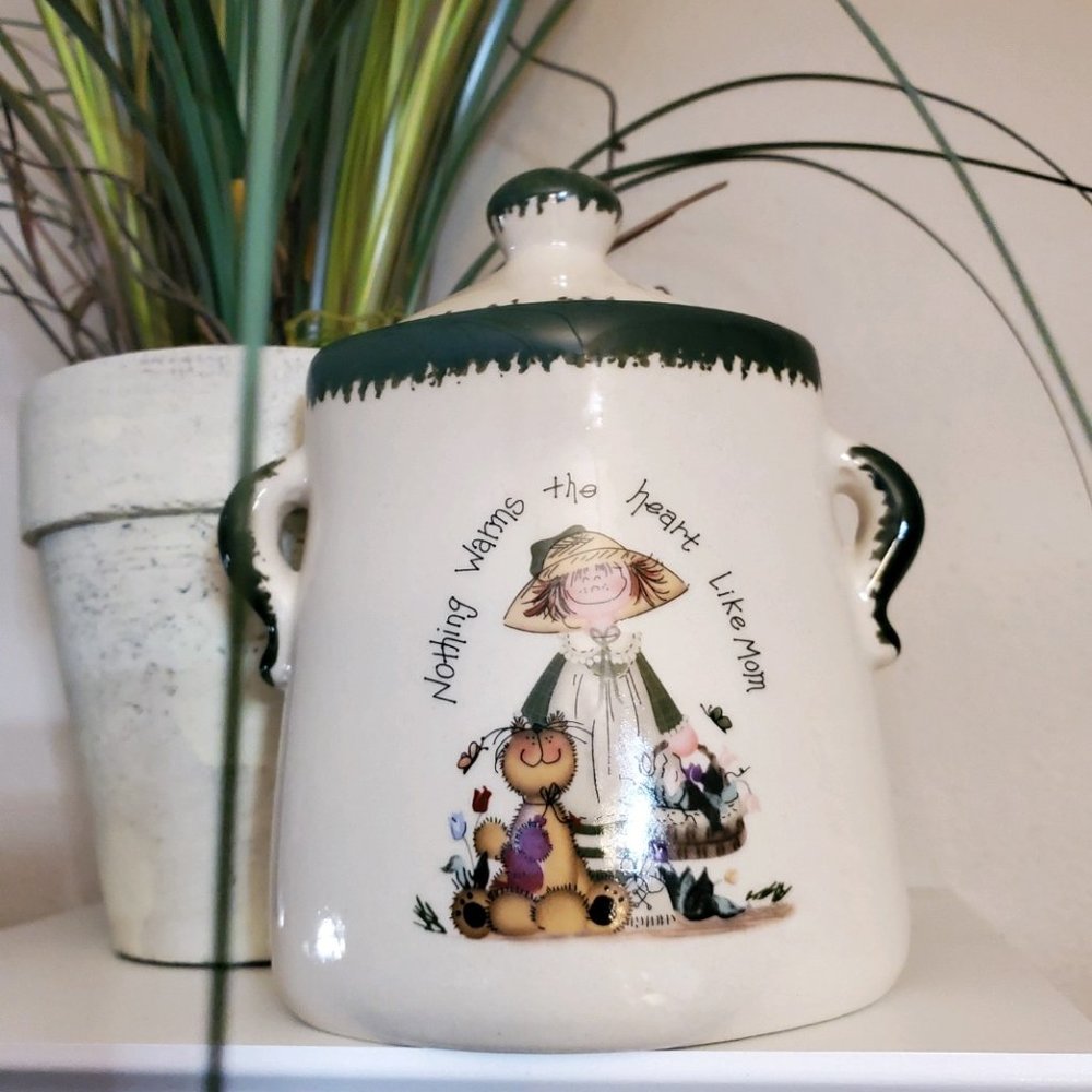 Nothing Warms the heart Like Mom Vase Container